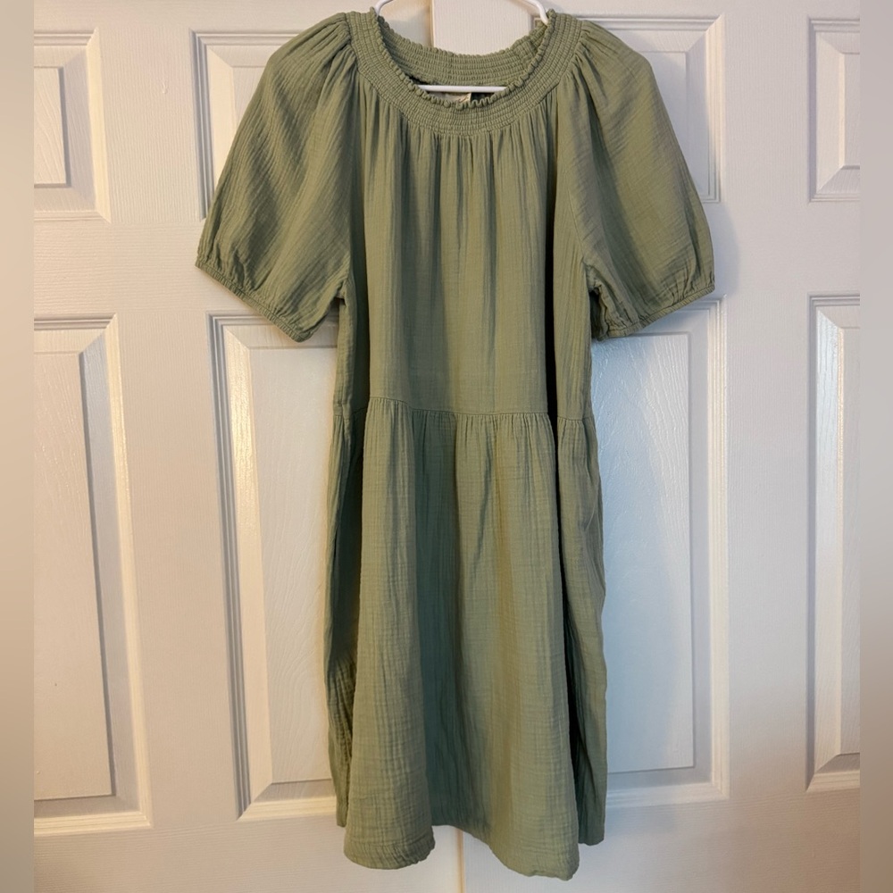 Universal Thread Casual Green Dress